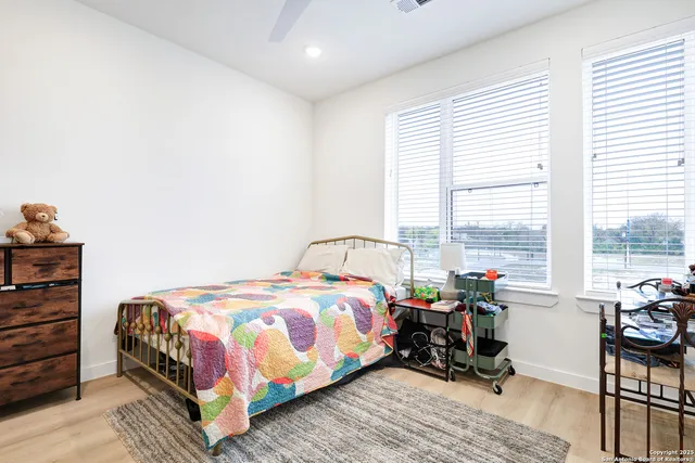 $2,800 | 719 East Locust Street, Unit 2114, San Antonio, TX 78212