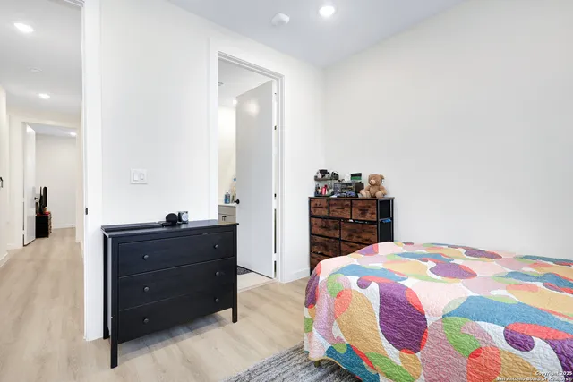 $2,800 | 719 East Locust Street, Unit 2114, San Antonio, TX 78212