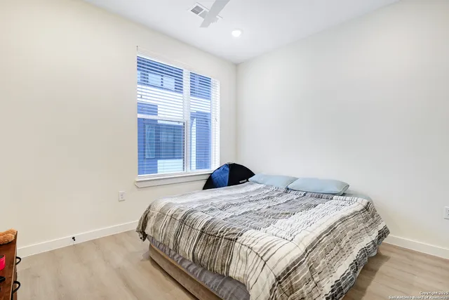 $2,800 | 719 East Locust Street, Unit 2114, San Antonio, TX 78212