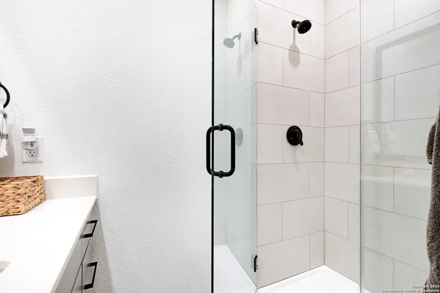 $2,800 | 719 East Locust Street, Unit 2114, San Antonio, TX 78212