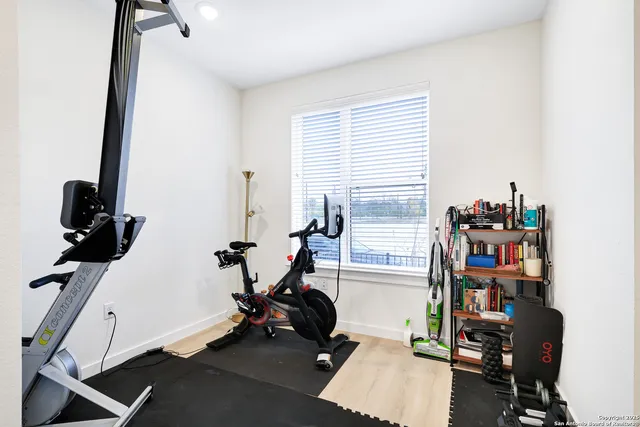 $2,800 | 719 East Locust Street, Unit 2114, San Antonio, TX 78212