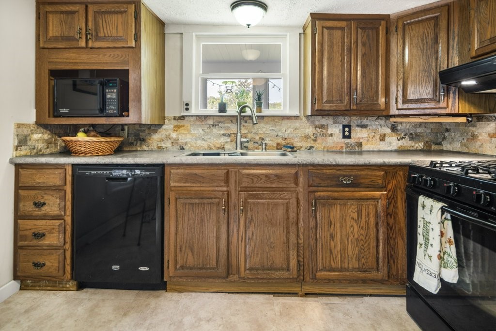 41 Shaffer Road Newfield, NY 14867 - Photo 4 of 49
