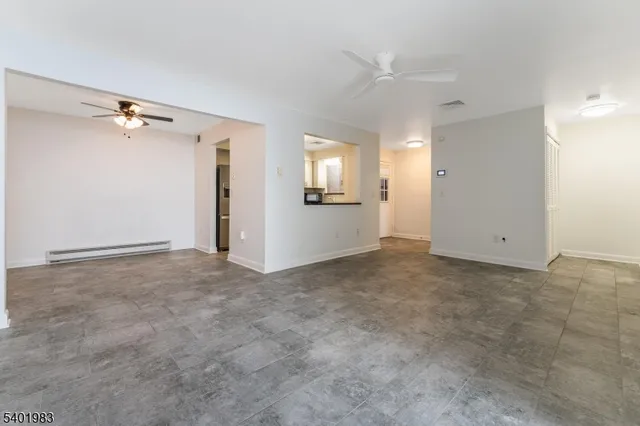 $270,000 | 53 Overlook Drive, Clinton, NJ 08809