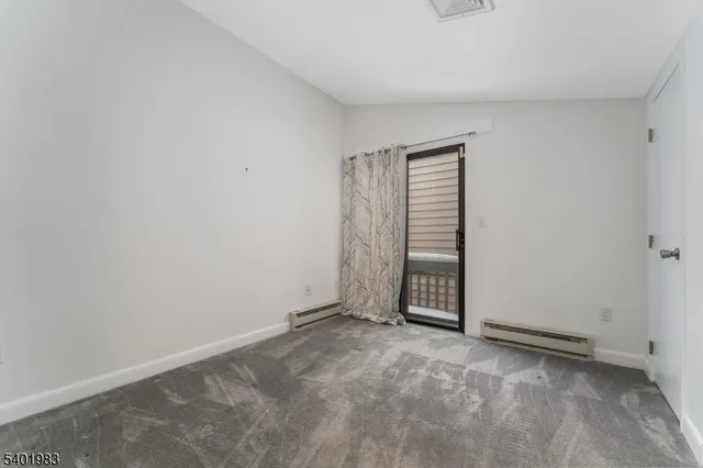 $270,000 | 53 Overlook Drive, Clinton, NJ 08809