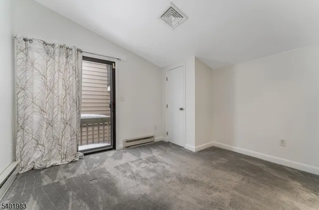 $270,000 | 53 Overlook Drive, Clinton, NJ 08809