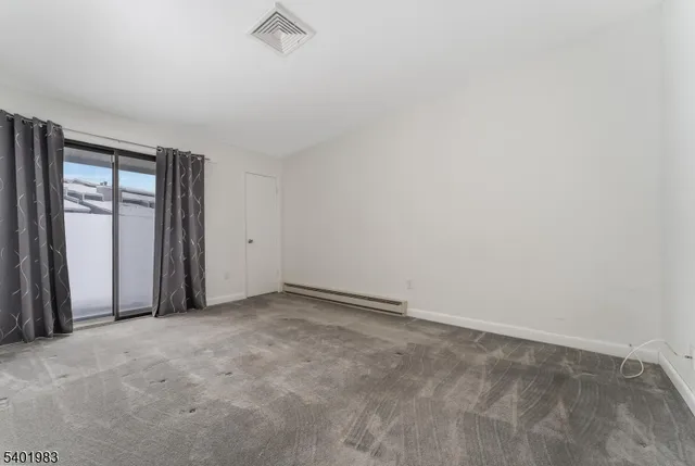 $270,000 | 53 Overlook Drive, Clinton, NJ 08809