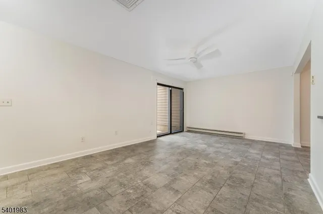 $270,000 | 53 Overlook Drive, Clinton, NJ 08809