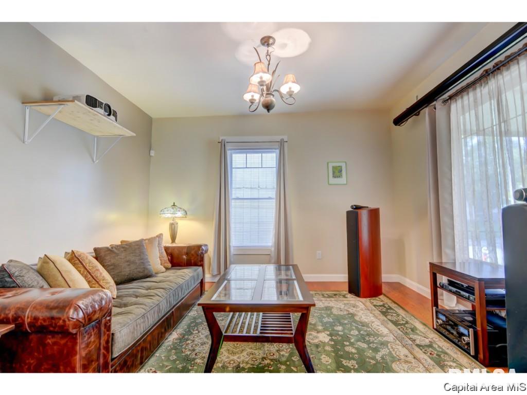 904 North 4th Street Springfield, IL 62702 - Photo 5 of 34