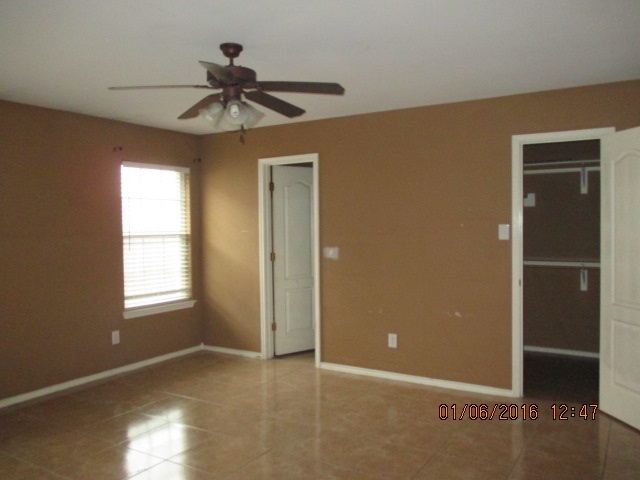 4428 Vientos Road Laredo, TX 78046 - Photo 8 of 15 Gallery Image 8
