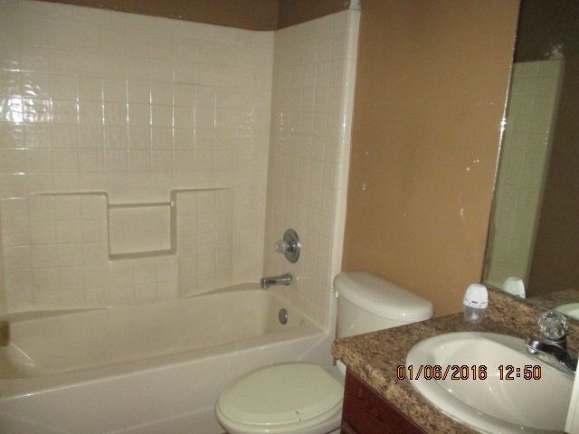 4428 Vientos Road Laredo, TX 78046 - Photo 9 of 15 Gallery Image 9