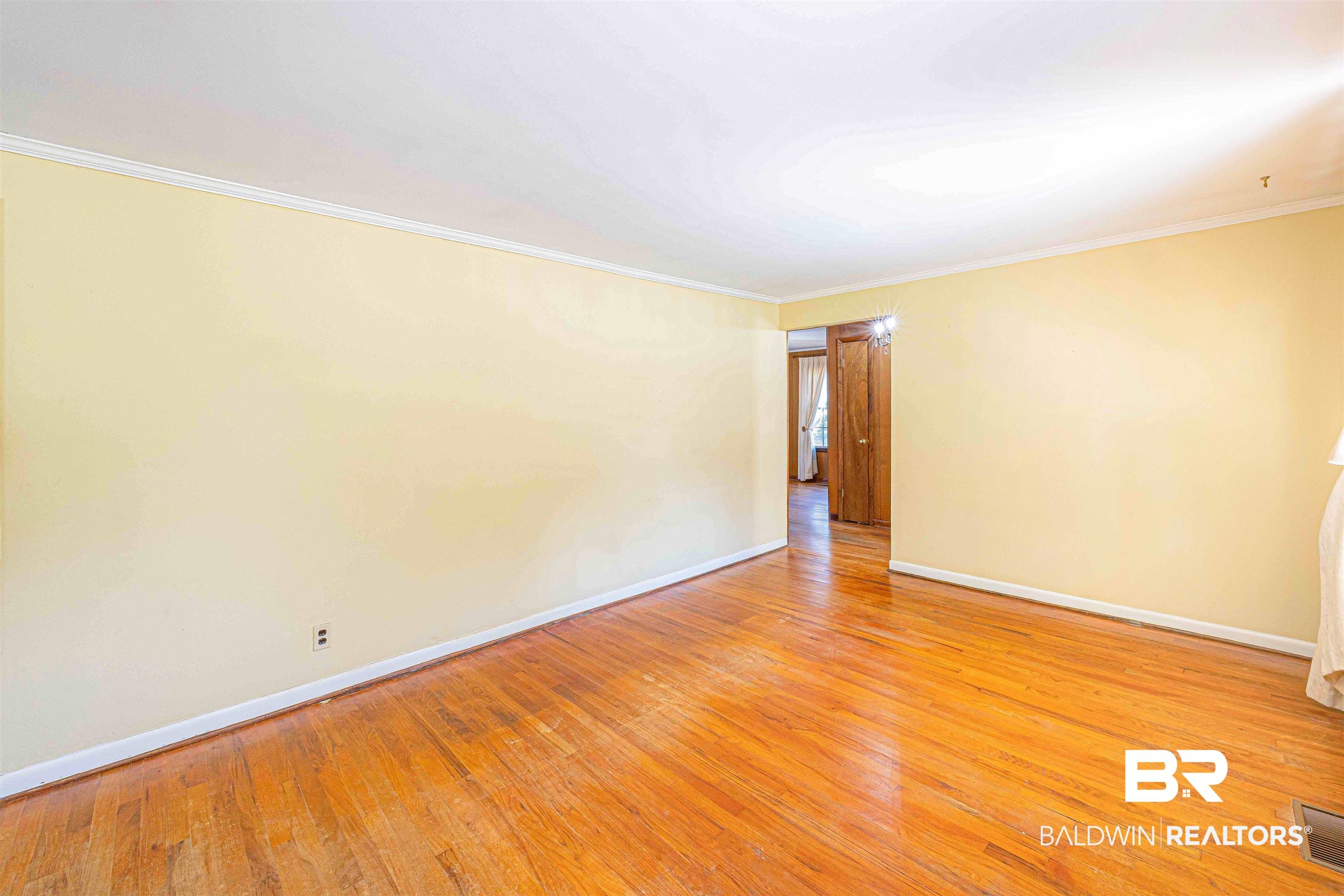 308 Valley Road Chickasaw, AL 36611 - Photo 10 of 50 Formal Living Room