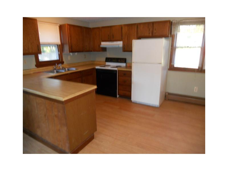 92 Ram Island Road Charlestown, RI 02813 - Photo 3 of 7 Kitchen.