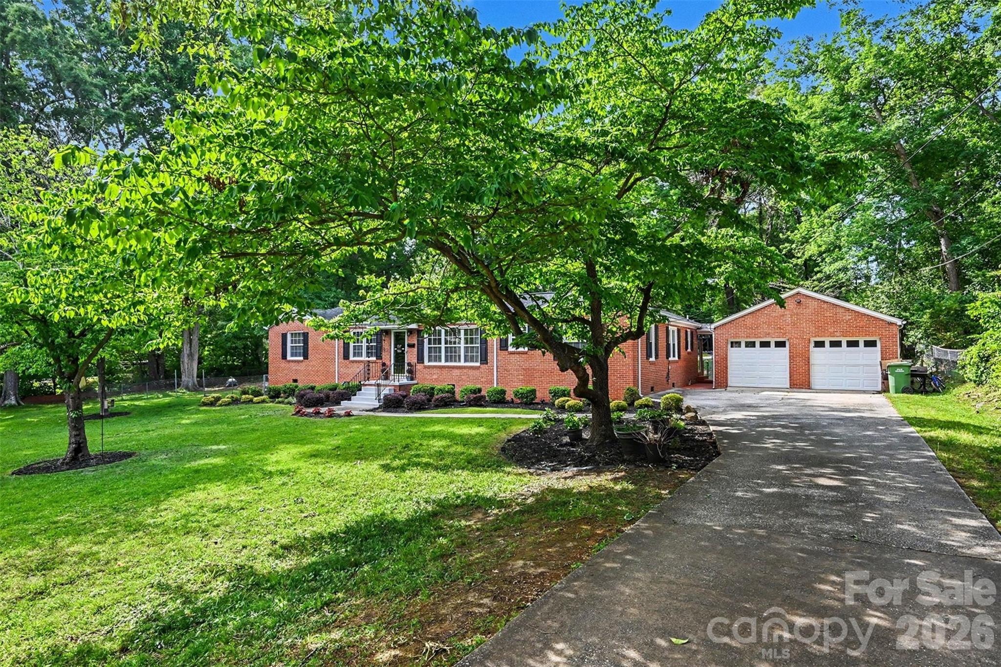 704 Marion Sims Drive Lancaster, SC 29720 - Photo 3 of 18