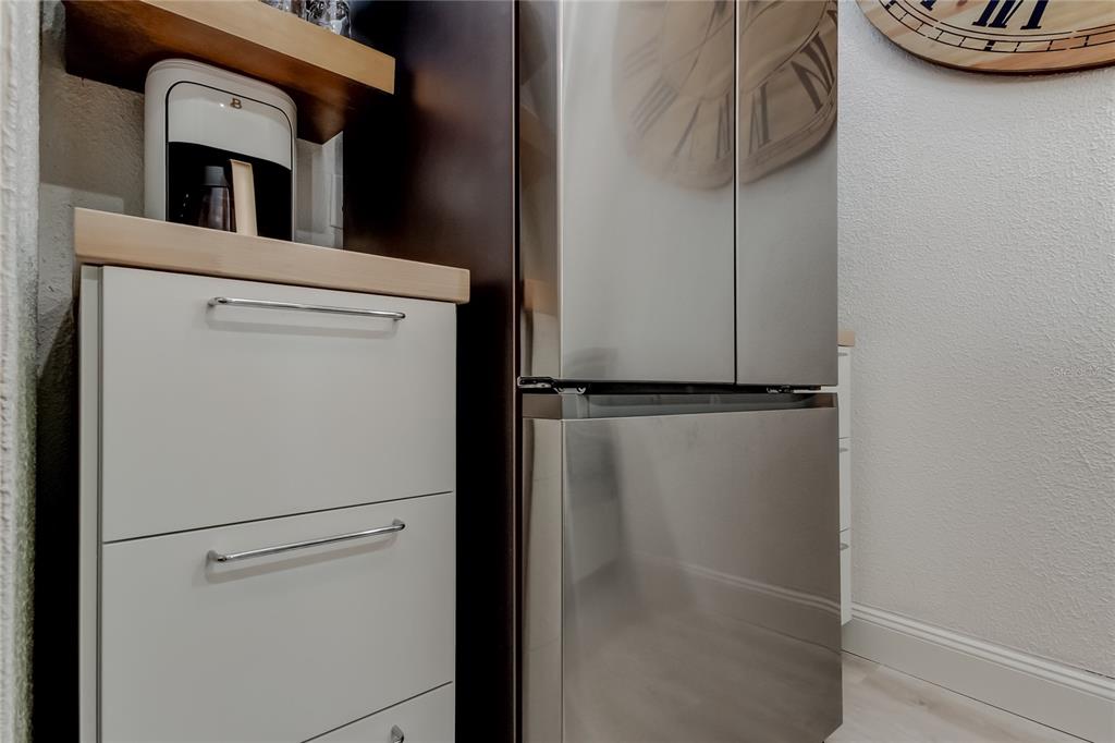 12625 Shell Point Drive Hudson, FL 34667 - Photo 29 of 61 a utility room with dryer and washer