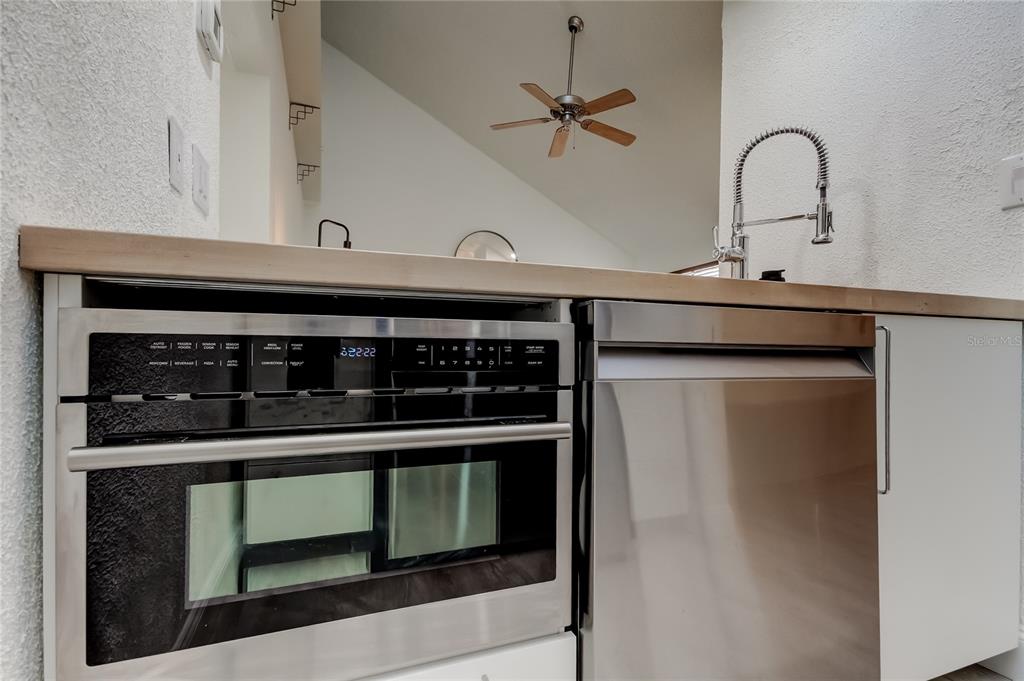 12625 Shell Point Drive Hudson, FL 34667 - Photo 30 of 61