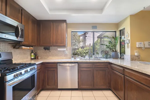 $895,000 | 7826 Winnetka Avenue, Winnetka, CA 91306