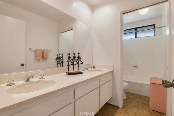 $895,000 | 7826 Winnetka Avenue, Winnetka, CA 91306