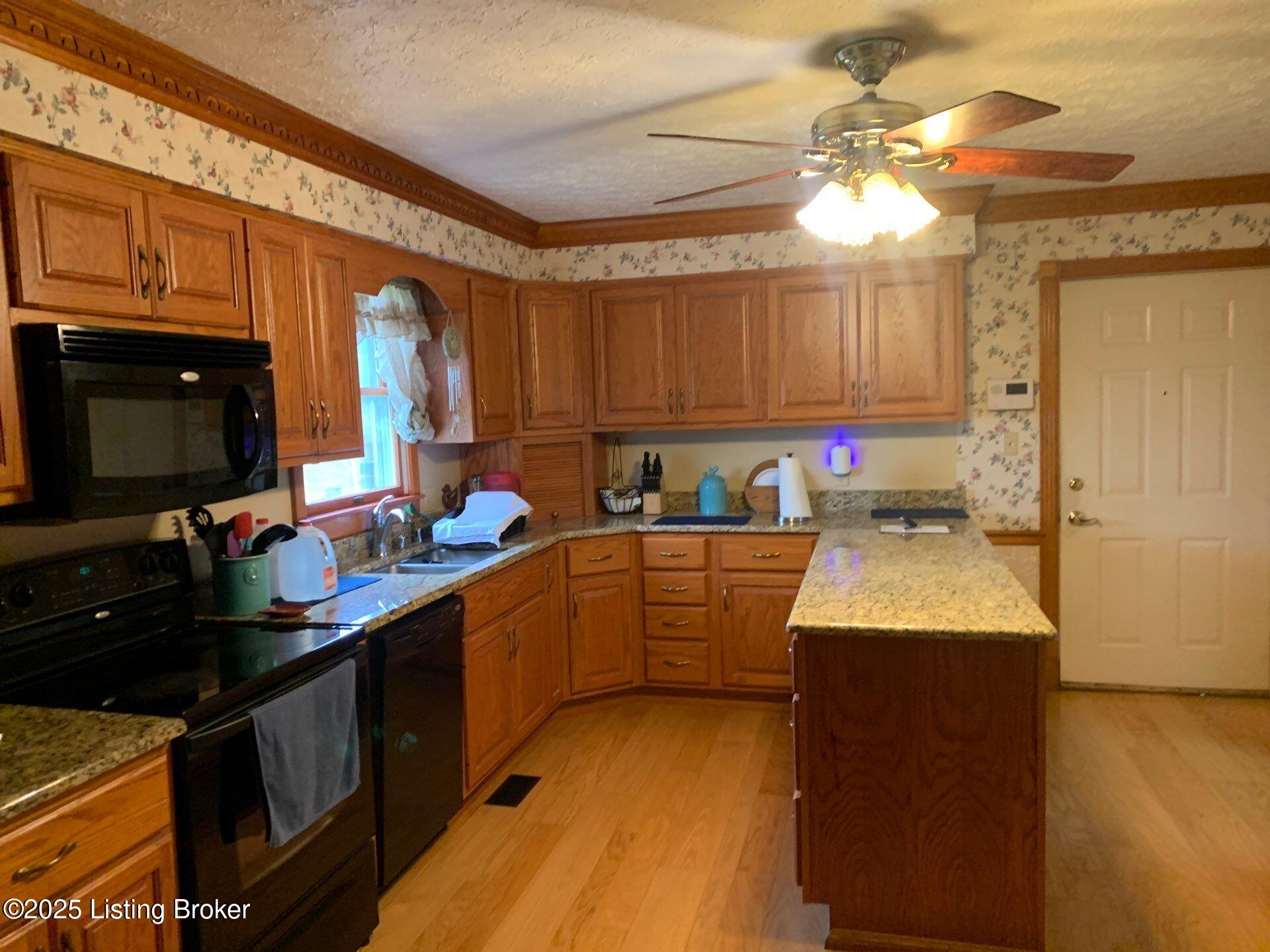 5309 Bardstown Road Springfield, KY 40069 - Photo 2 of 74 1-Apr 21 2025 11_02am-PsTp