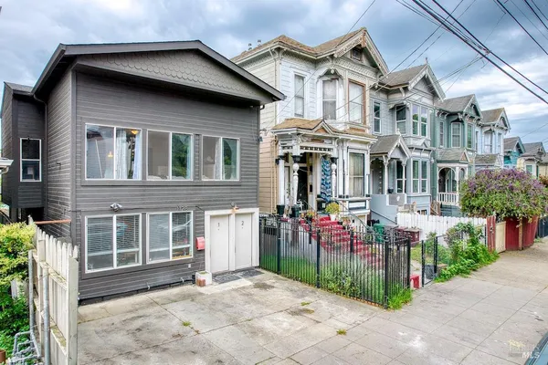 $1,100,000 | 1128 Chester Street, Oakland, CA 94607