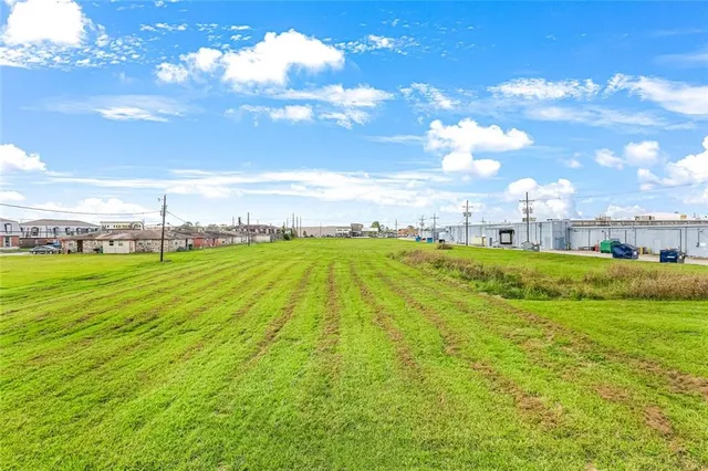 $500,000 | 1991 Ames Boulevard, Marrero, LA 70072