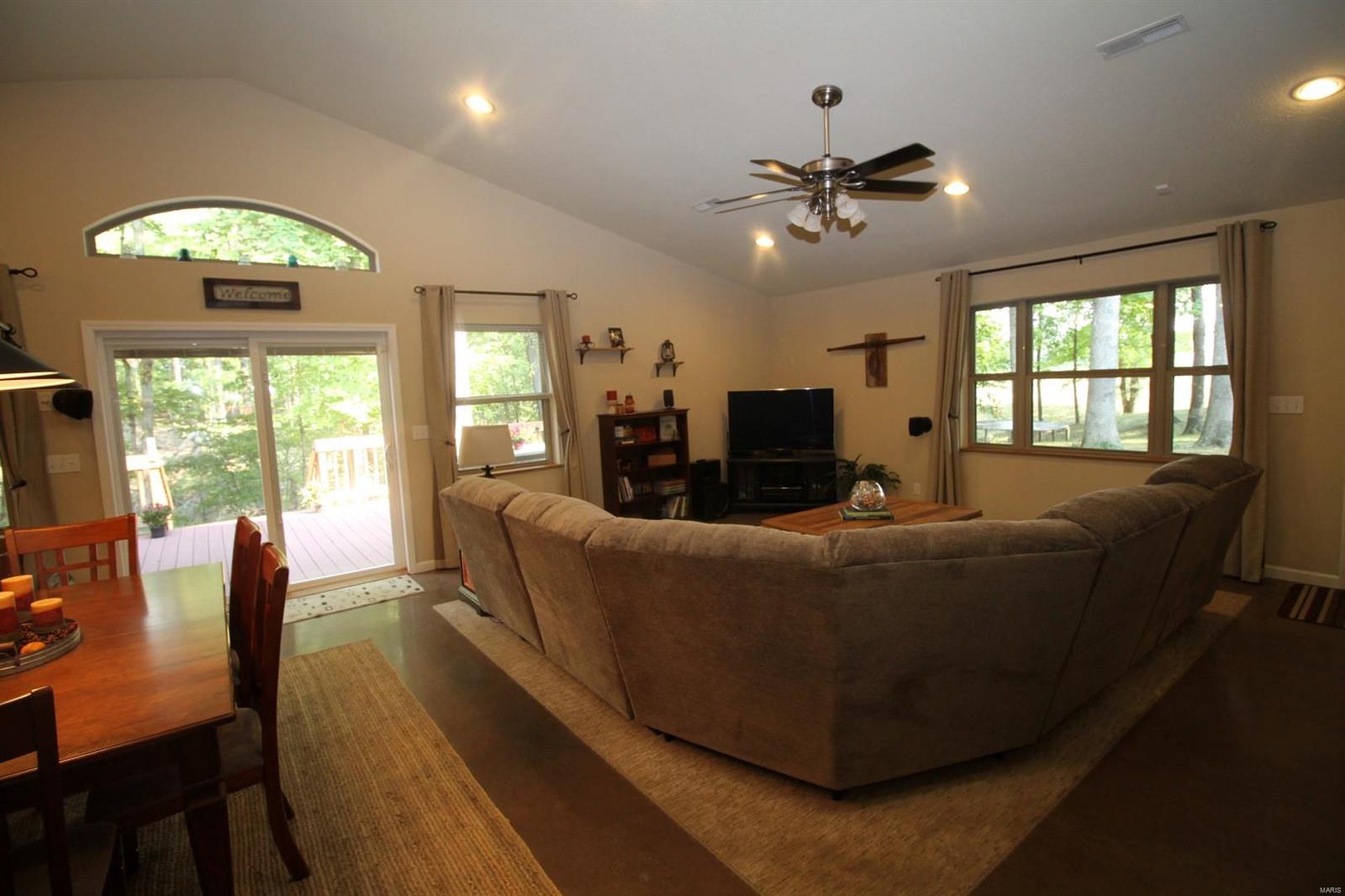 5121 Winegarners Road Salem, IL 62881 - Photo 14 of 66 Gallery Image 14