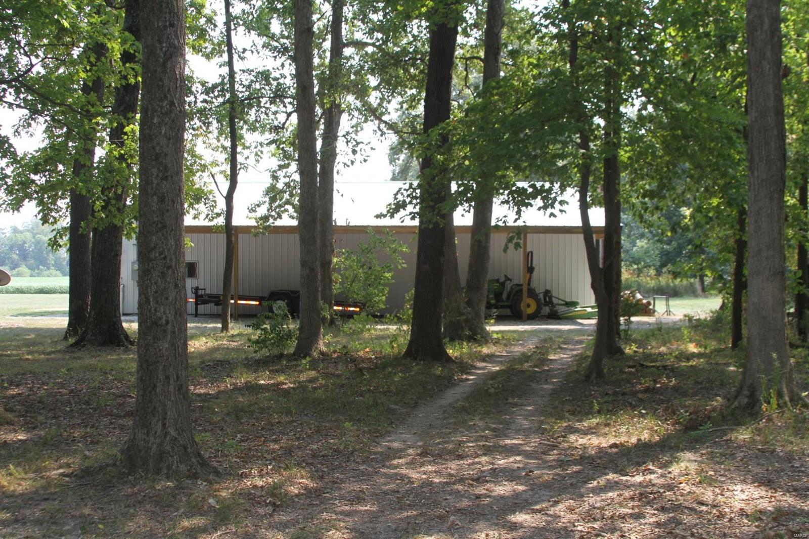 5121 Winegarners Road Salem, IL 62881 - Photo 43 of 66 Gallery Image 43