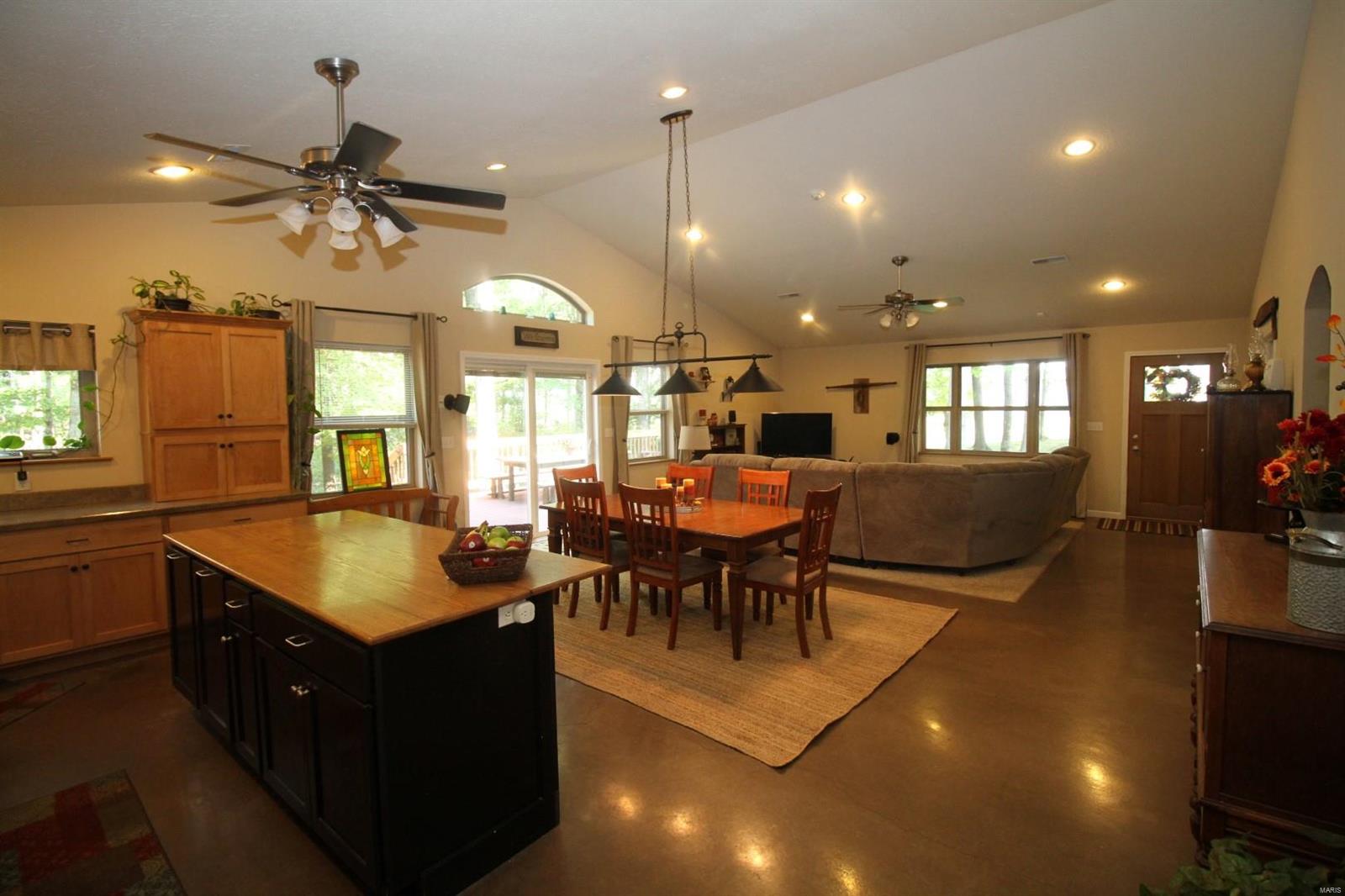 5121 Winegarners Road Salem, IL 62881 - Photo 8 of 66 Gallery Image 8