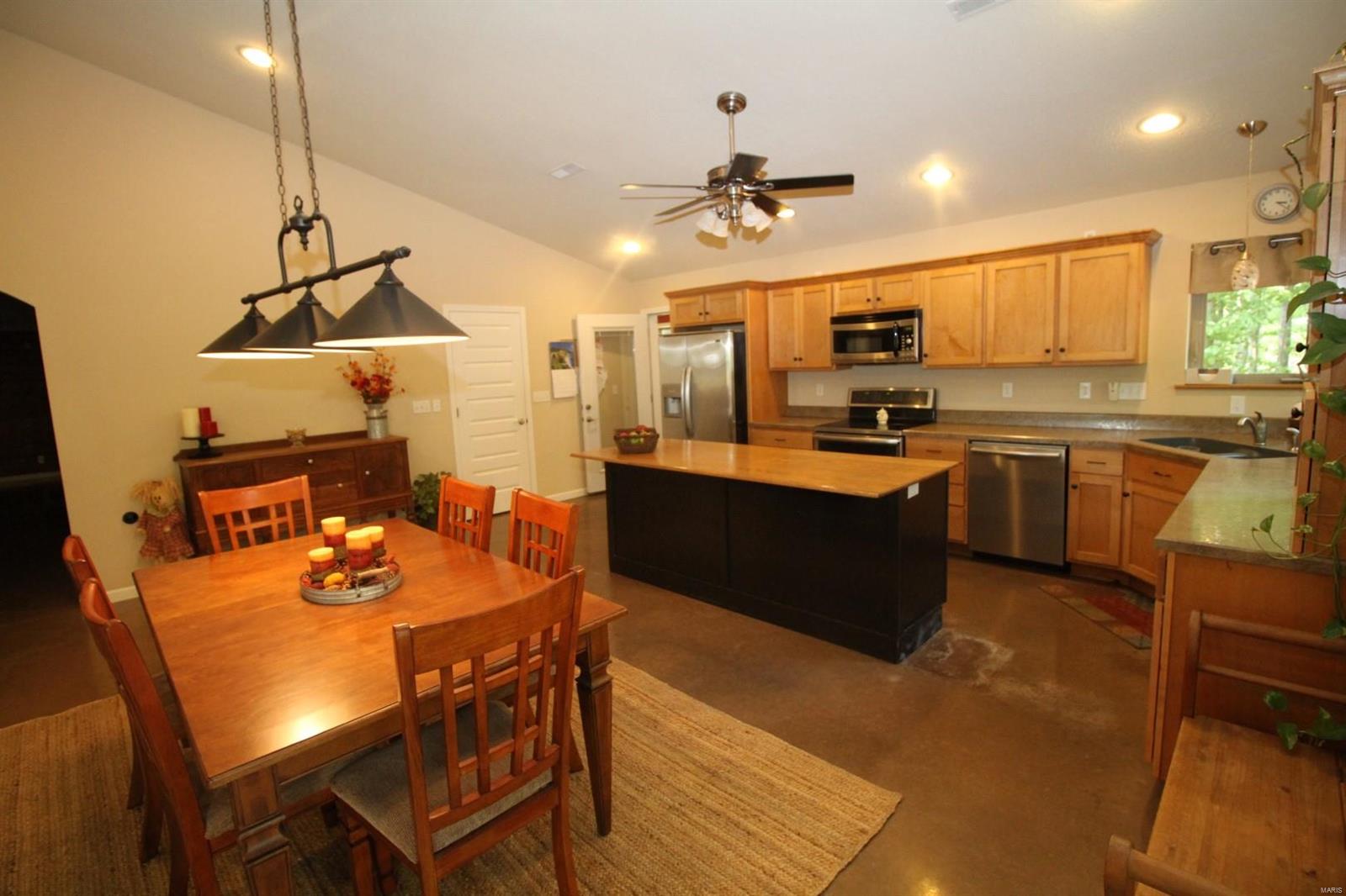 5121 Winegarners Road Salem, IL 62881 - Photo 10 of 66 Gallery Image 10
