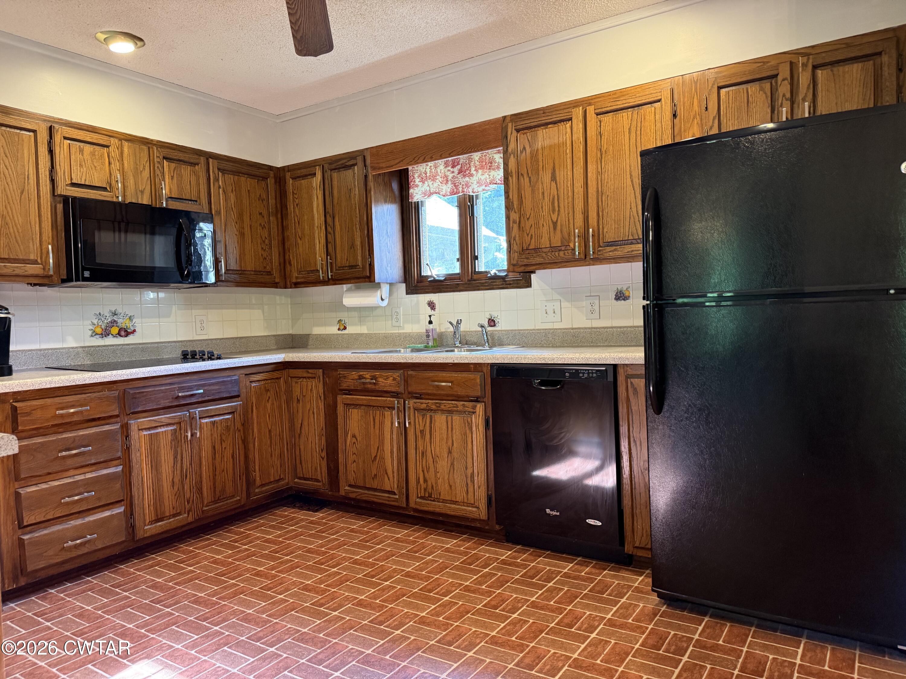 930 Oak Ridge Road Dyersburg, TN 38024 - Photo 23 of 59 IMG_4538