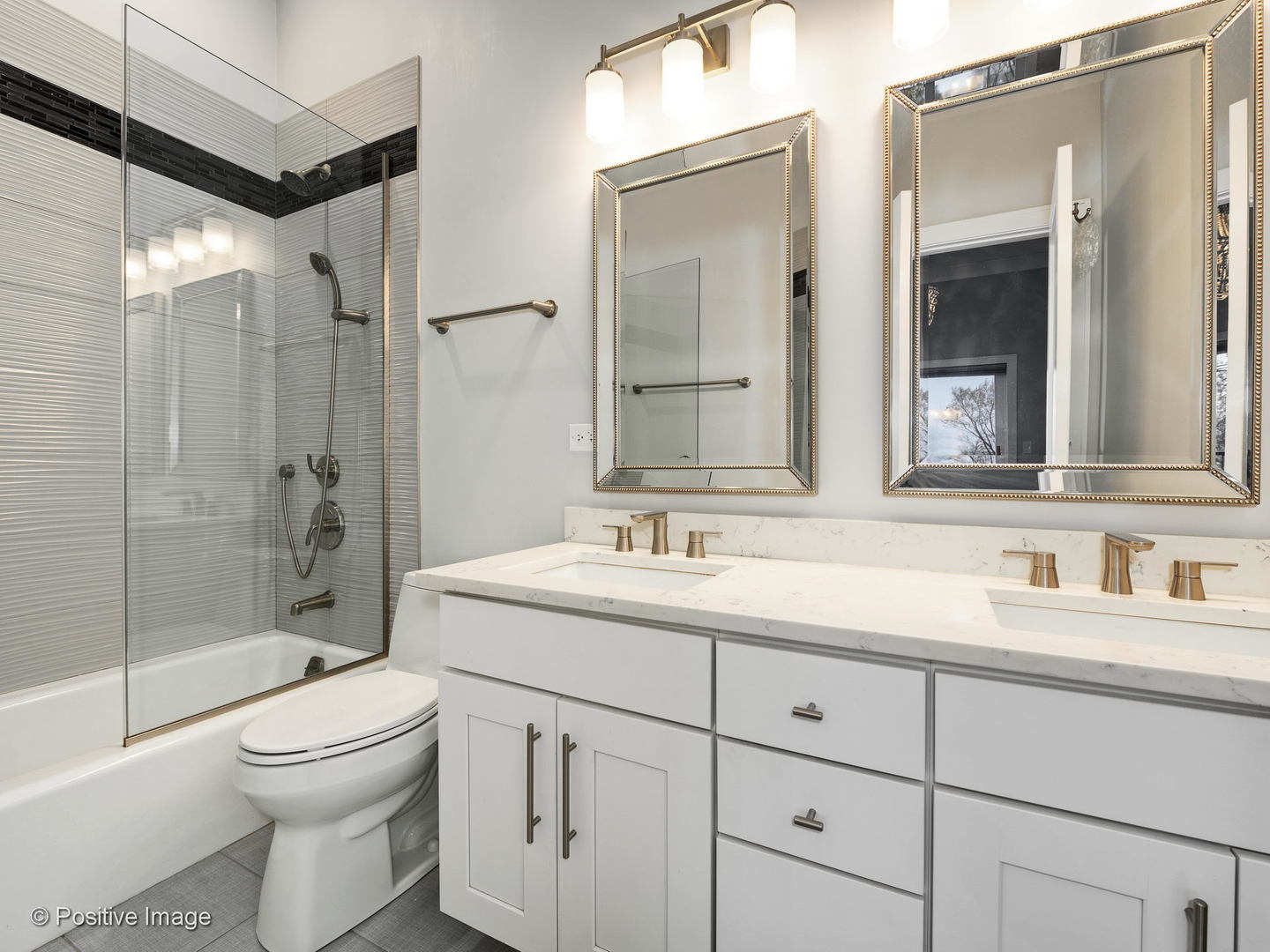 2245 West Irving Park Road, Unit 4 Chicago, IL 60618 - Photo 15 of 20