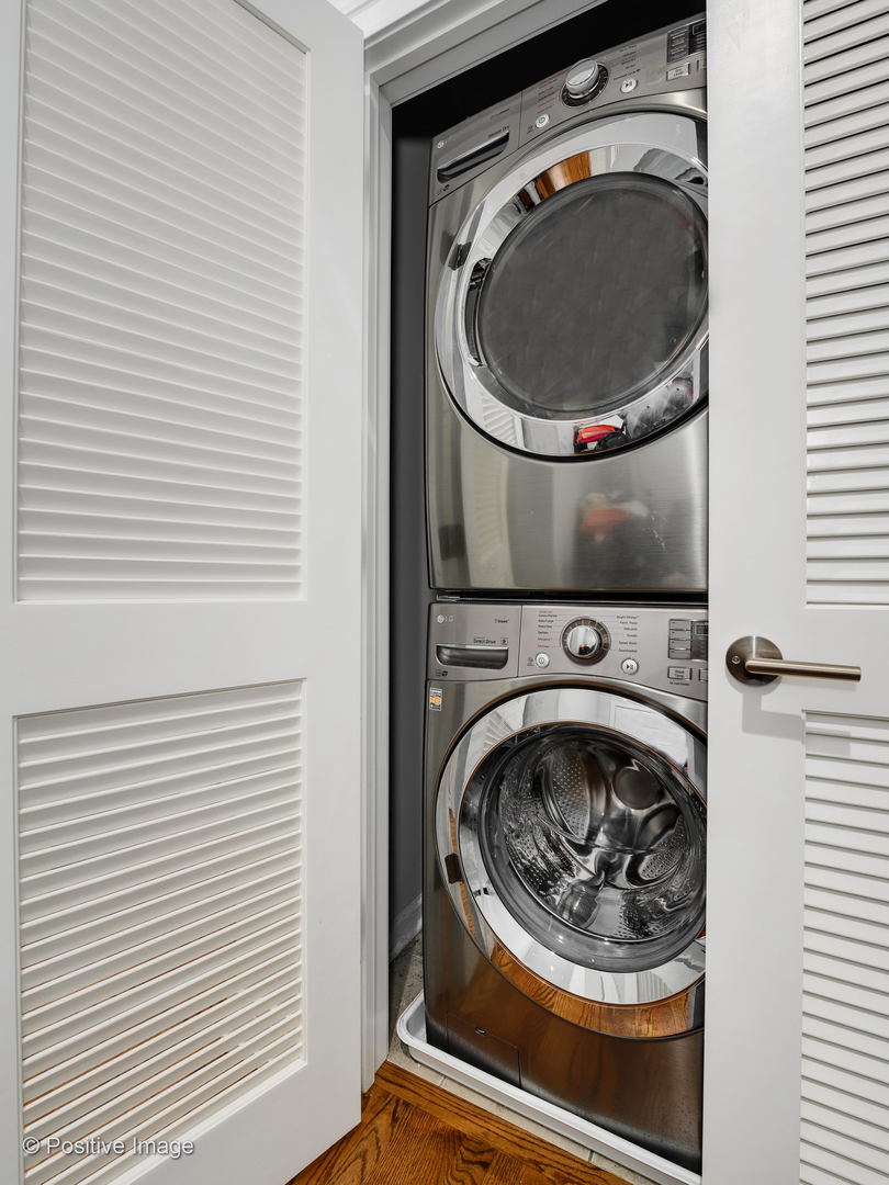 2245 West Irving Park Road, Unit 4 Chicago, IL 60618 - Photo 18 of 20