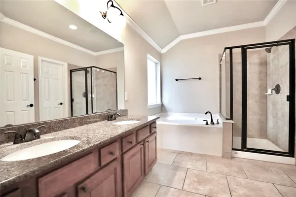 $265,000 | 24919 Lakecrest Manor Drive, Katy, TX 77493