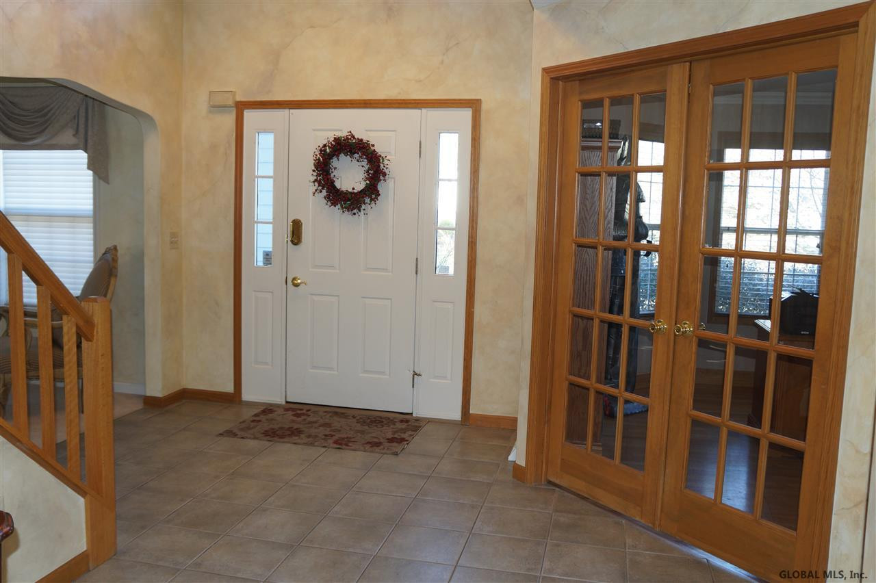 11 Sheffield Road Wilton, NY 12831 - Photo 10 of 54 Photo 10