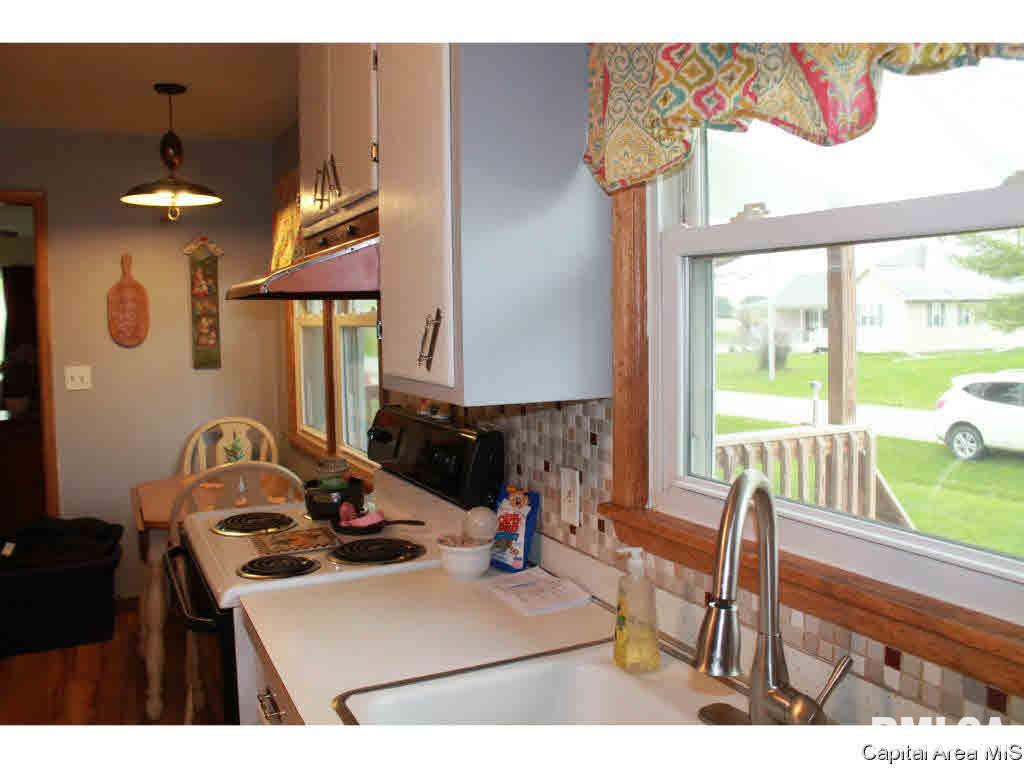 200 West Spring Grove Avenue Alexis, IL 61412 - Photo 5 of 22 Gallery Image 5