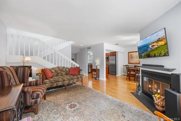 $575,000 | 5-03 Brooke Club Drive, Ossining, NY 10562