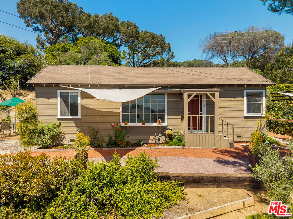 3104 Roderick Place Los Angeles, CA 90065 - Photo 1 of 31 Gallery Image 1