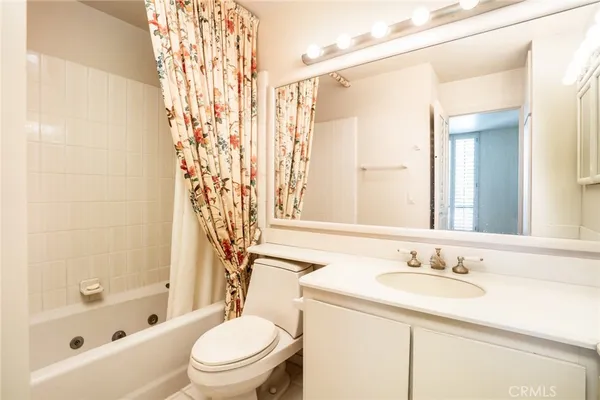 $1,590,000 | 3572 Bravata Drive, Huntington Beach, CA 92649