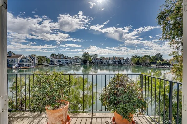 $1,590,000 | 3572 Bravata Drive, Huntington Beach, CA 92649