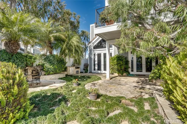 $1,590,000 | 3572 Bravata Drive, Huntington Beach, CA 92649