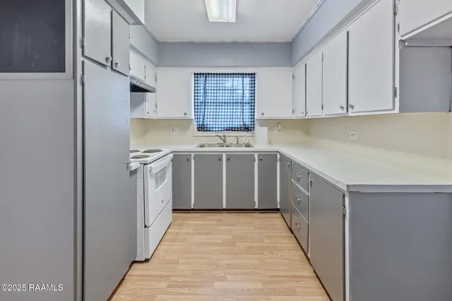 $139,000 | 407 Shawn Lane, Jennings, LA 70546