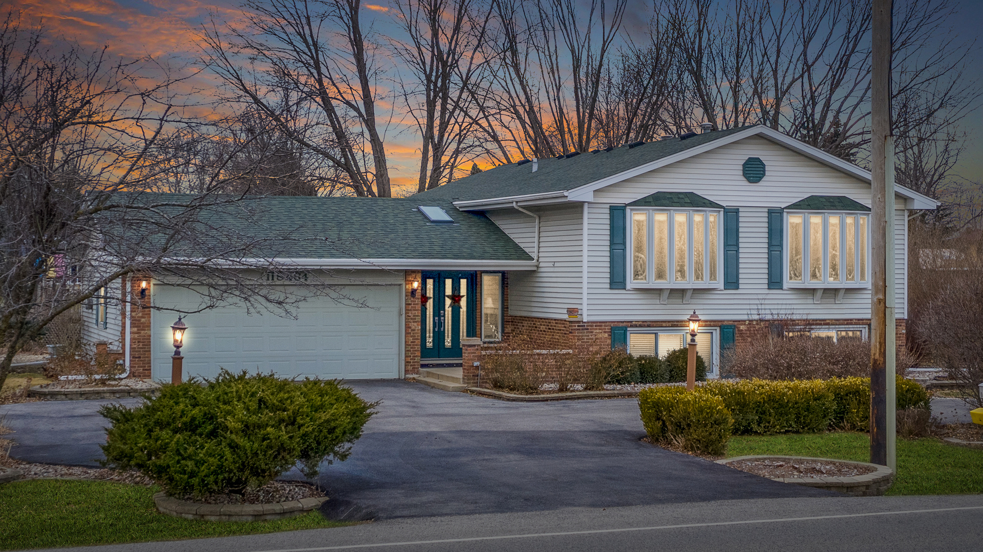11S464 Book Road Naperville, IL 60564 - Photo 1 of 19