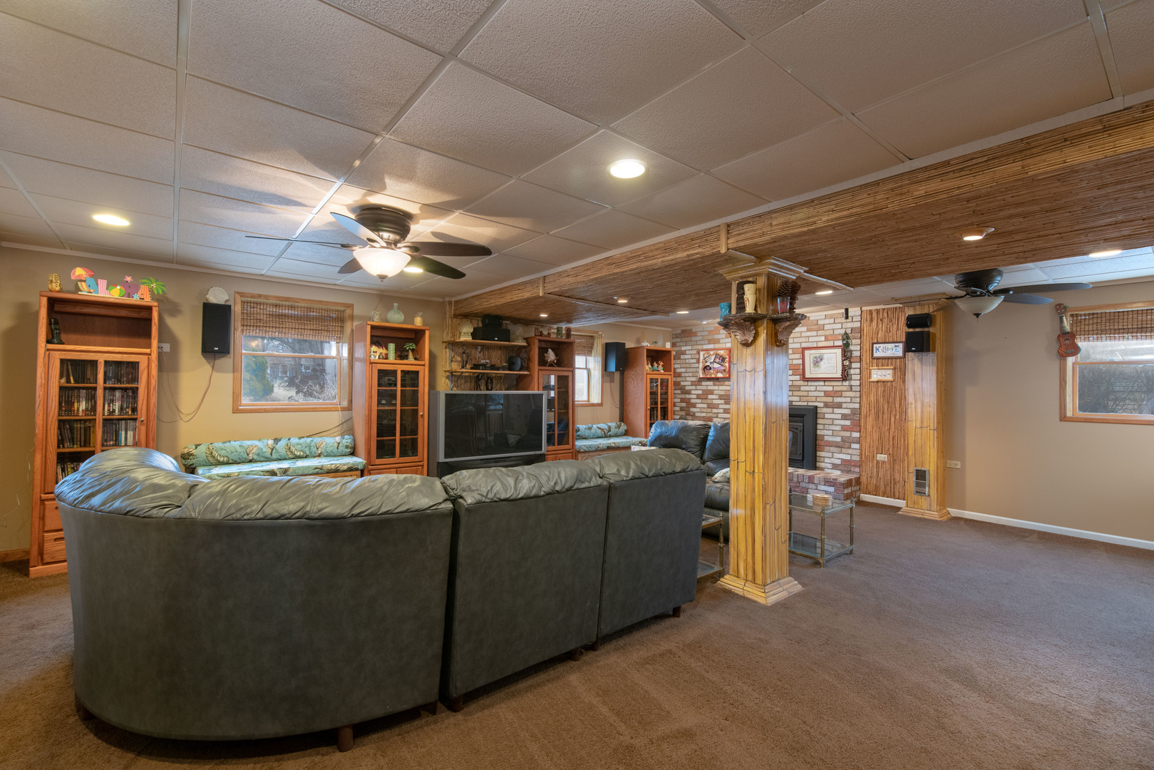 11S464 Book Road Naperville, IL 60564 - Photo 14 of 19