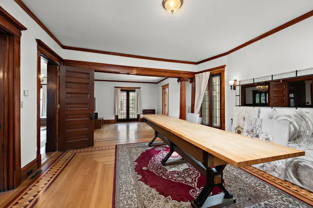 $999,900 | 425 Oak Grove Street, Minneapolis, MN 55403