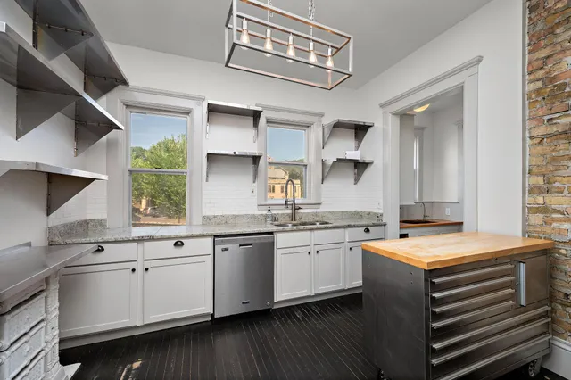 $999,900 | 425 Oak Grove Street, Minneapolis, MN 55403