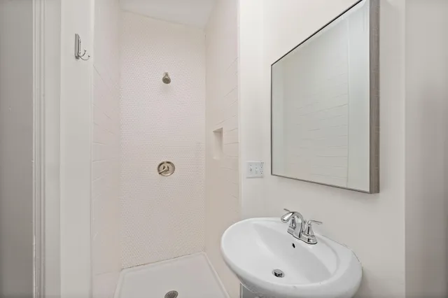 $999,900 | 425 Oak Grove Street, Minneapolis, MN 55403