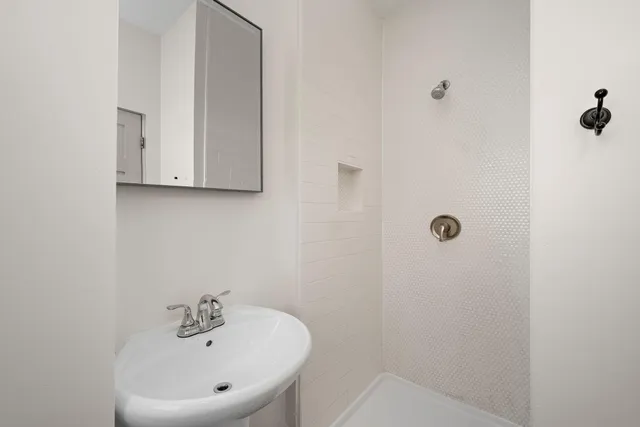 $999,900 | 425 Oak Grove Street, Minneapolis, MN 55403