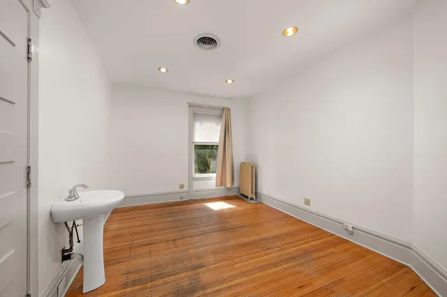 $999,900 | 425 Oak Grove Street, Minneapolis, MN 55403