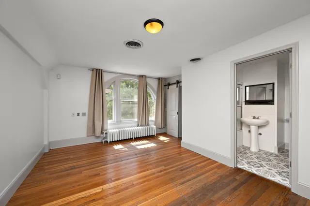 $999,900 | 425 Oak Grove Street, Minneapolis, MN 55403