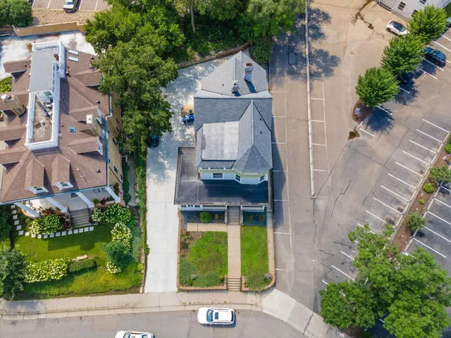 $999,900 | 425 Oak Grove Street, Minneapolis, MN 55403