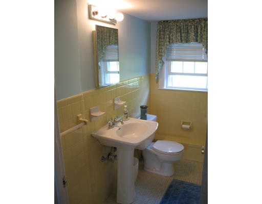 38 Kings Road Canton, MA 02021 - Photo 11 of 16 Gallery Image 11